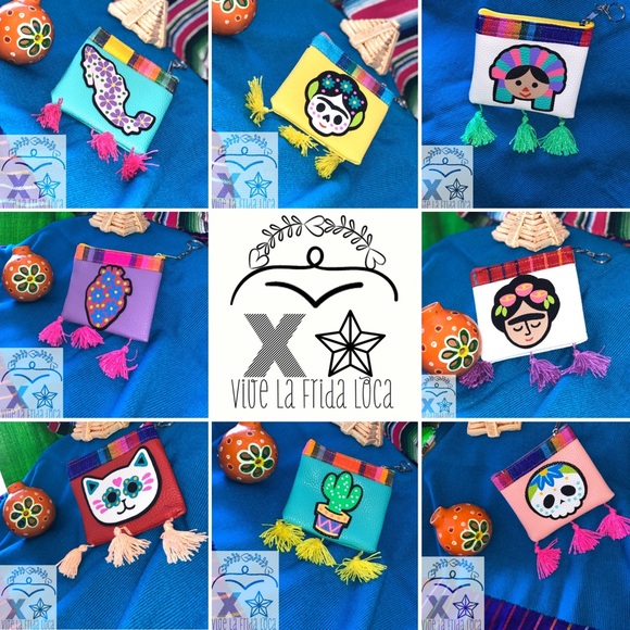 “República” Hand painted Keychain - Picture 4 of 4